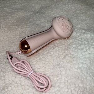 FLAWLESS BY FINISHING TOUCH FACIAL CLEANSER